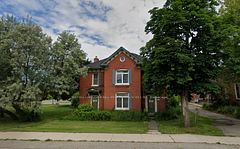 2527 Dundas Street W, Oakville, ON L6M 4J4