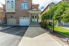 4191 Goldenrod Crescent, Mississauga, ON L5V 3C2