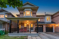 49 Seaside Circle, Brampton, ON L6R 2G7