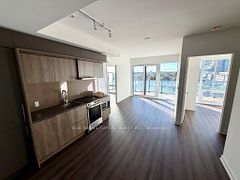 448 Burnhamthorpe Road 402, Mississauga, ON L5B 0R4