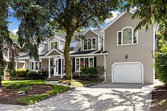 1304 Devon Road, Oakville, ON L6J 2L8
