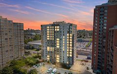 2470 Eglinton Avenue W 209, Toronto, ON M6M 5E7