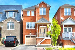 43 Caranci Crescent, Brampton, ON L6P 1H3