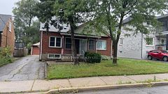 10 Adele Avenue, Toronto, ON M3L 1J1