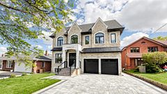 9 Roxaline Street, Toronto, ON M9P 2Y6