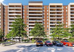 31 Four Winds Drive 514, Toronto, ON M3J 1K9