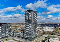 297 oak walk Way 313, Oakville, ON L6H 6Z3