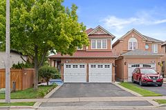 26 Narrow Valley Crescent, Brampton, ON L6R 2M6