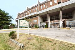 10 Eddystone Avenue 108, Toronto, ON M3N 2T2
