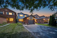 7031 Tamar Mews, Mississauga, ON L5N 3S2