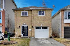 1296 Woodhill Court, Mississauga, ON L5E 3H1