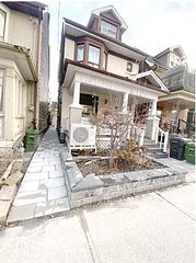 81 Hallam Street Room 201, Toronto, ON M6H 1W7