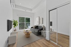 2219 Dundas Street W 202, Toronto, ON M6R 1X6