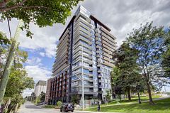 21 Park Street E 202, Mississauga, ON L5G 1L7