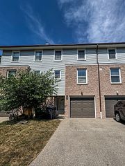 2440 Bromsgrove Road E 138, Mississauga, ON L5J 4J7
