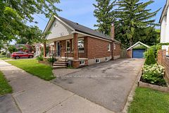 76 Foch Avenue, Toronto, ON M8W 3X4