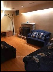1053 Manchester Crescent, Oakville, ON L6M 1G2