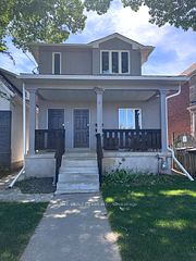 6 Lapp Street LOWER, Toronto, ON M6N 3W6