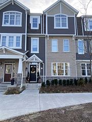 1222 Rose Way 42, Milton, ON L9E 1P2