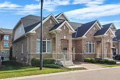 9 Lobelia Street, Brampton, ON L6R 3Z6