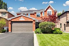 3973 Rolling Valley Drive, Mississauga, ON L5L 5P3