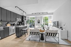 155 Legion Road N 402, Toronto, ON M8Y 0A7