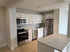 2220 Marine Drive 908, Oakville, ON L6L 1C1