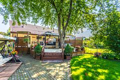 32 Falconer Drive, Mississauga, ON L5N 1M4
