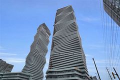 3900 Confederation Parkway 316, Mississauga, ON L5B 0M3