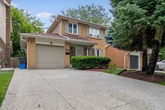 157 Riverview Street, Oakville, ON L6L 5S2