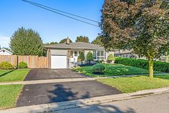 57 Dawson Crescent, Halton Hills, ON L7G 1H3