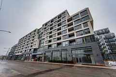 2450 Old Bronte Road 334, Oakville, ON L6M 5P6