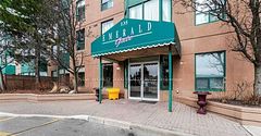 135 Hillcrest Avenue 1916, Mississauga, ON L5B 4B1