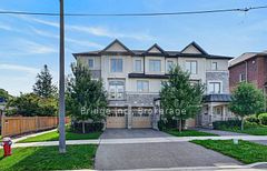 2006 Lushes Avenue, Mississauga, ON L5J 1H2