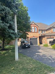 6985 Dunnview Court, Mississauga, ON L5N 7E4