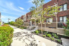 135 Long Branch Avenue 7, Toronto, ON M8W 0A9