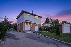 6 Damascus Drive, Toronto, ON M9V 4G1