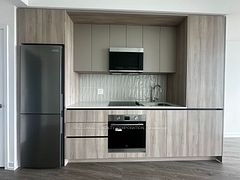 2485 Eglinton Avenue W 924, Mississauga, ON L5M 2T1