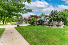 87 Hullmar Drive, Toronto, ON M3N 2E2