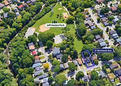 21 Mcintosh Avenue, Toronto, ON M8Y 3E1