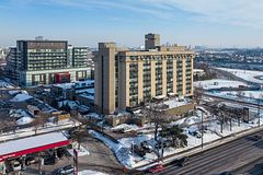 2737 Keele Street 813, Toronto, ON M3M 2E9