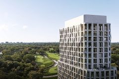 60 Central Park Road Way 1908, Toronto, ON M9A 3K1