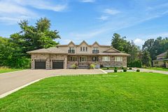 1354 No 1 Side Road, Burlington, ON L7P 0R9
