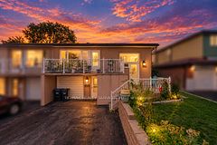 3344 Chipley Crescent, Mississauga, ON L4T 2E2