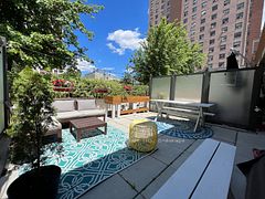1410 Dupont Street 305, Toronto, ON M6H 2B1