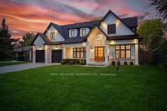 1445 Skyline Drive, Mississauga, ON L5E 2W3