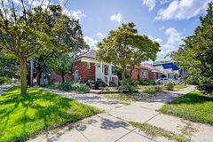 441 Rimilton Avenue, Toronto, ON M8W 2G7