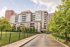 17 Michael Power Place 709, Toronto, ON M9A 5G5