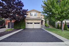 2329 Glenfield Road, Oakville, ON L6M 3V1