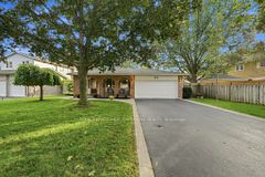 621 Moorelands Crescent, Milton, ON L9T 4B3